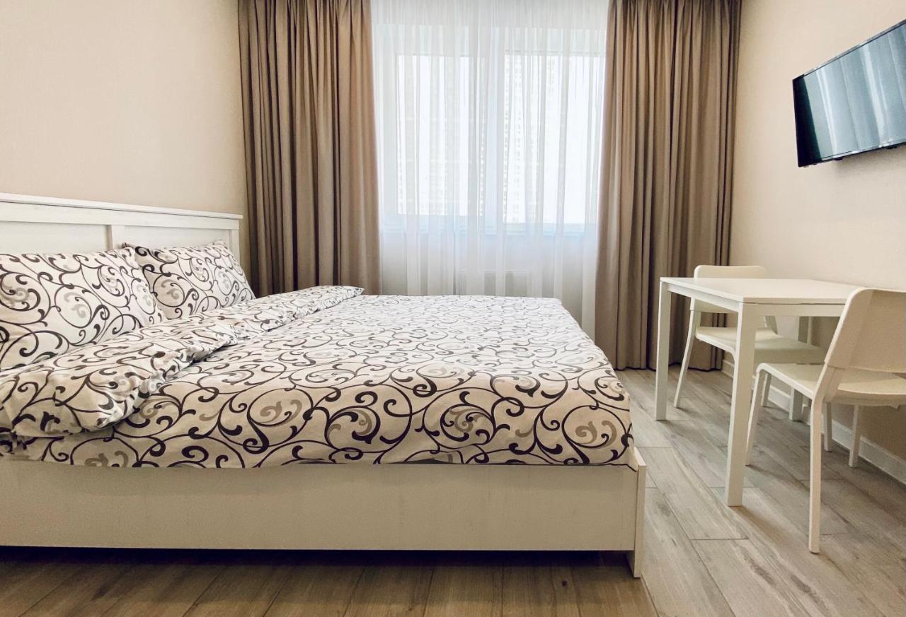 Myfreedom Апартаменти Метро Харківська Kiev Extérieur photo