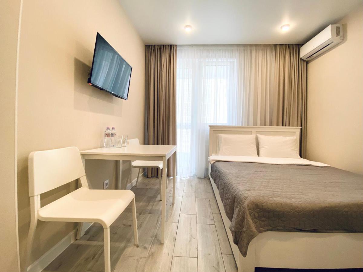 Myfreedom Апартаменти Метро Харківська Kiev Extérieur photo