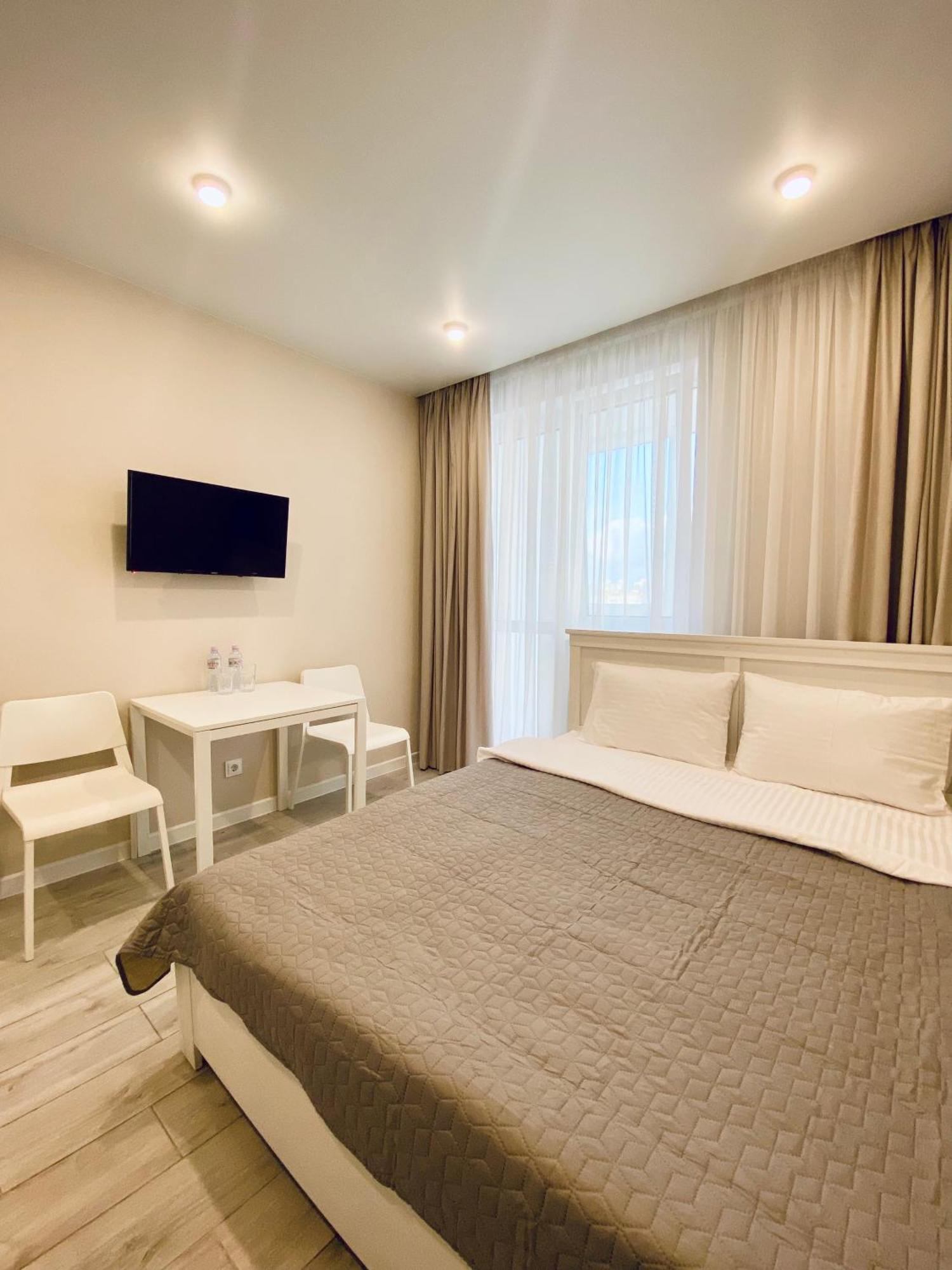 Myfreedom Апартаменти Метро Харківська Kiev Extérieur photo